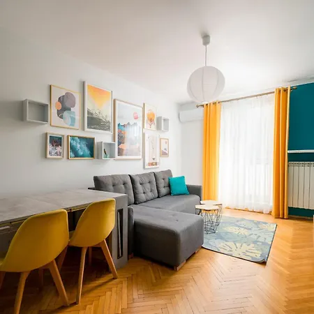 Metro Slodowiec Charming By Bookinghost Apartment