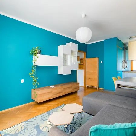 Metro Slodowiec Charming By Bookinghost * 华沙