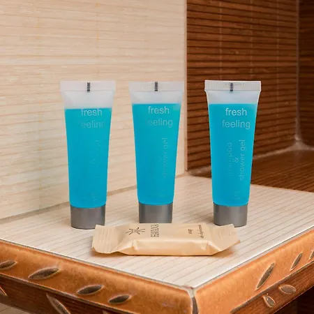 Metro Slodowiec Charming By Bookinghost 아파트