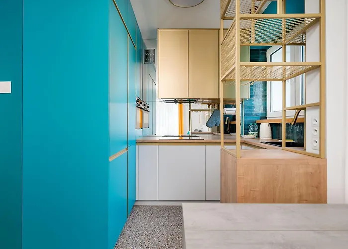 Metro Slodowiec Charming By Bookinghost * Warszawa